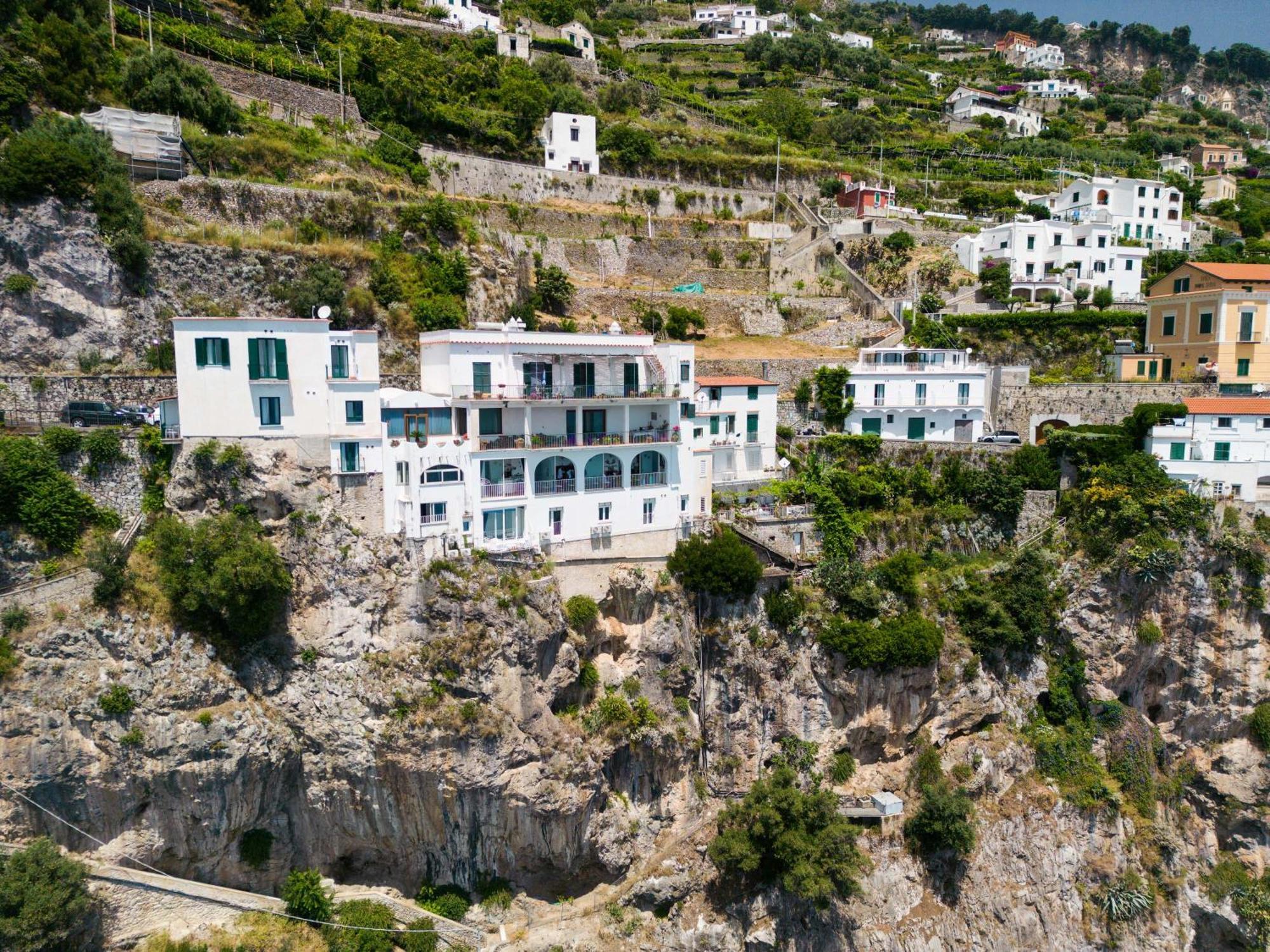 La Dimora Del Maestro Bed & Breakfast Amalfi Luaran gambar